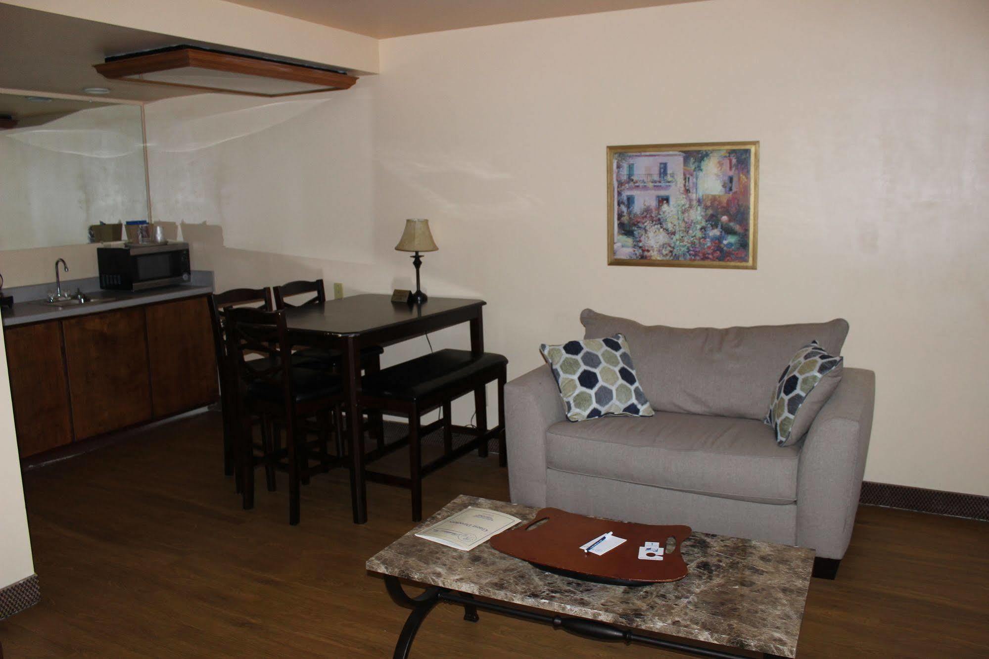 Quality Inn Pulaski Екстер'єр фото
