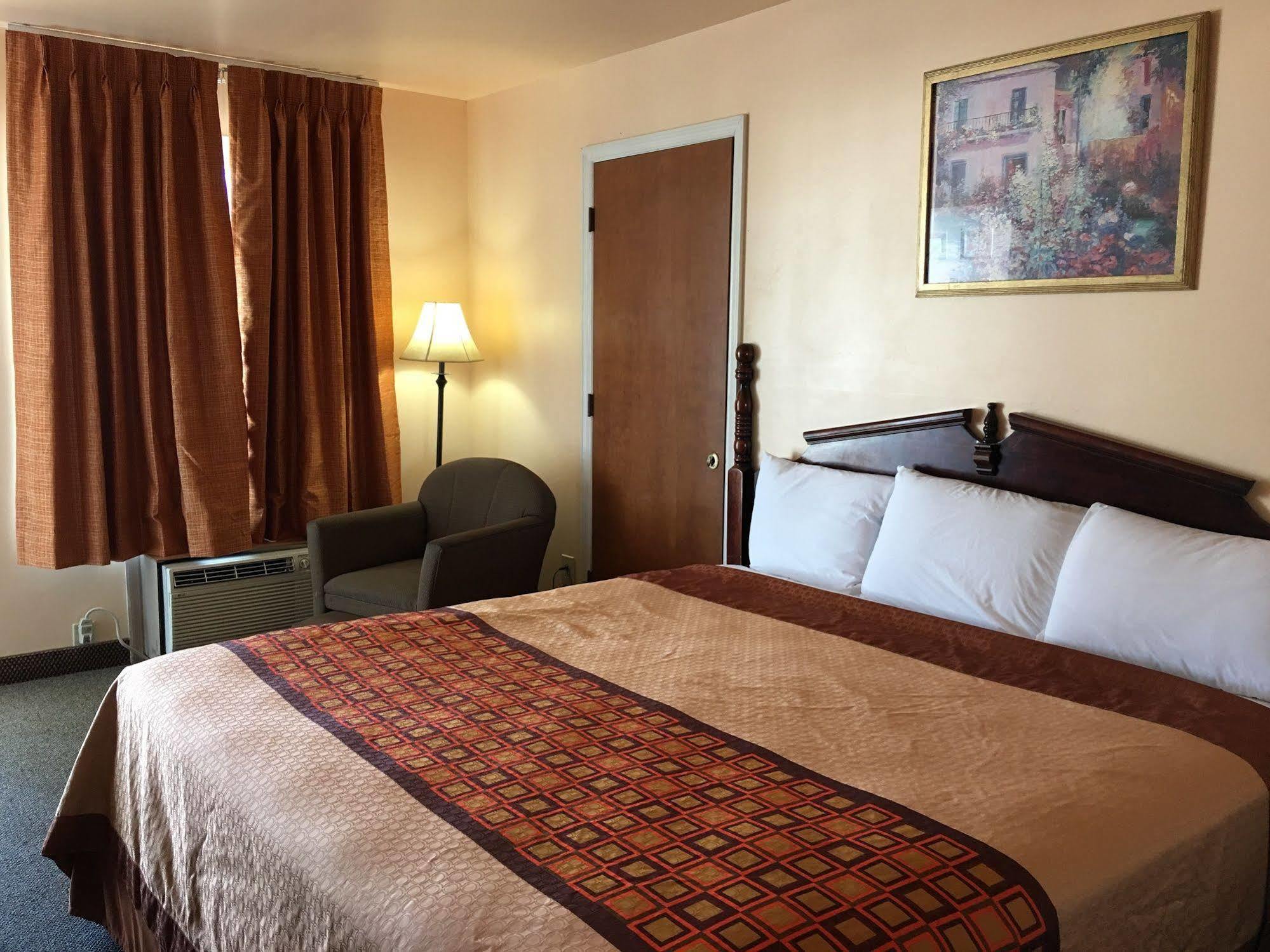 Quality Inn Pulaski Екстер'єр фото