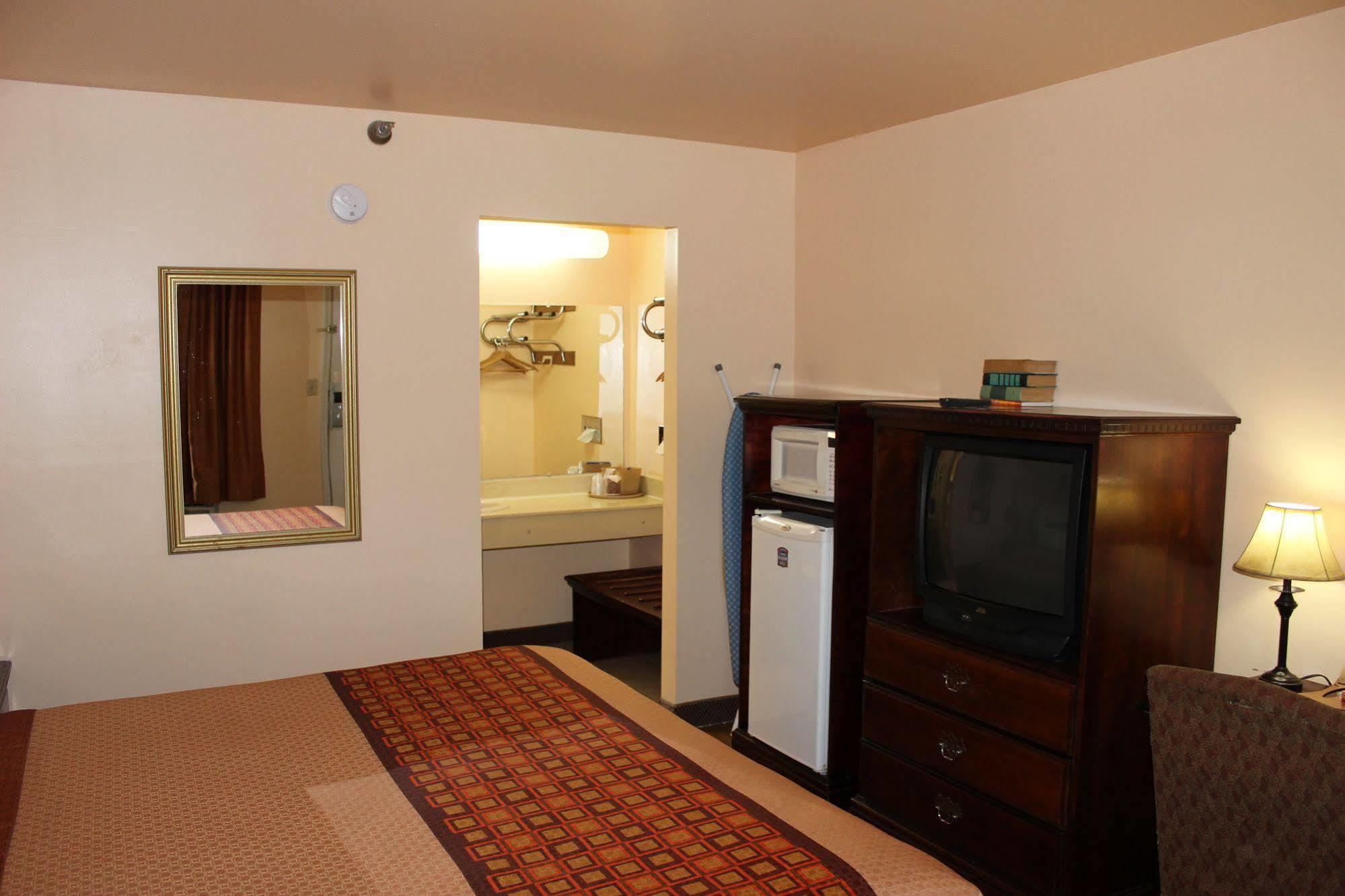 Quality Inn Pulaski Екстер'єр фото